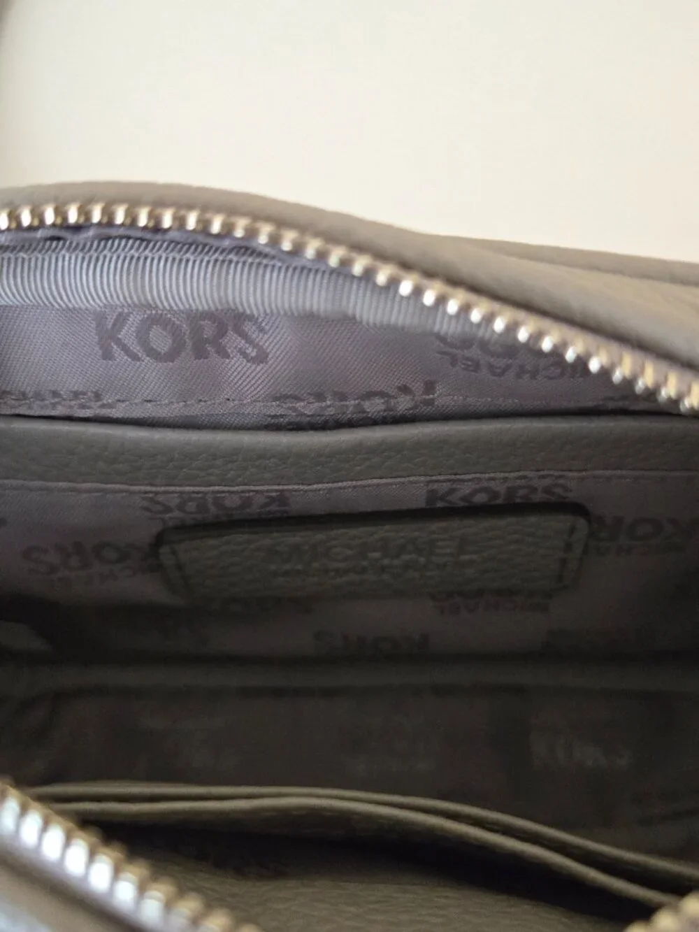 Michael Kors Crossbody Bag Gray Pebbled Leather Purse Mini - NWOT